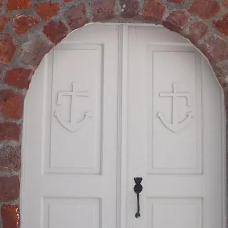 Captain John Oia-caldera,sunset & Volvano View