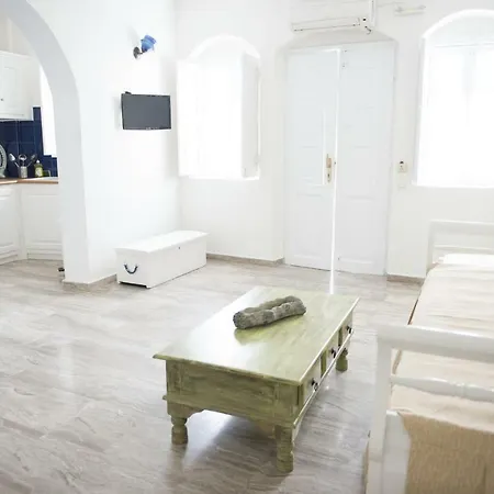 Captain John Oia-caldera,sunset & Volvano View 伊亚