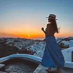 Captain John Cave - Sunset & Caldera Retreat Apartment