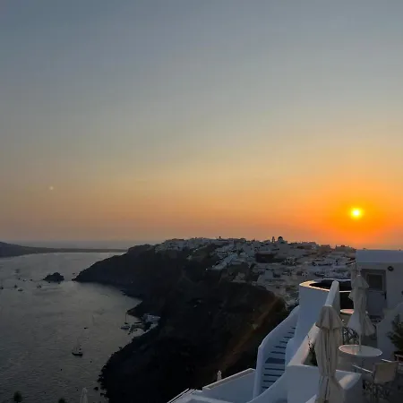 Captain John Cave Houses-sunset,volcano & Caldera Views 이아