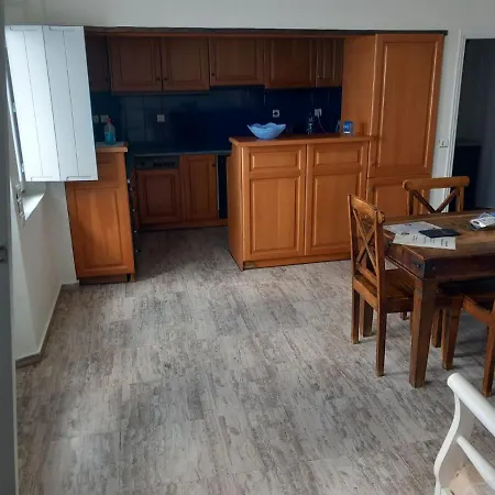 约翰船长酒店