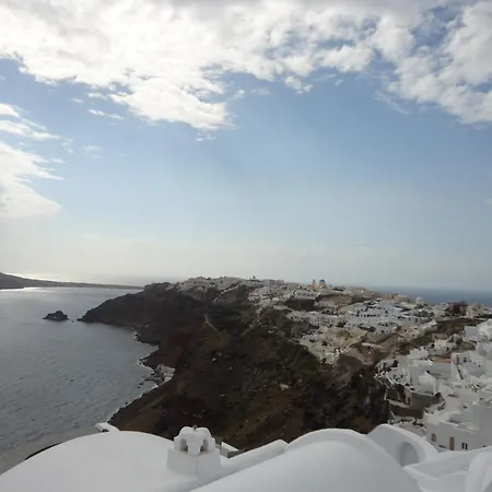 Captain John Oia Cave Houses - Sunset & Caldera Views