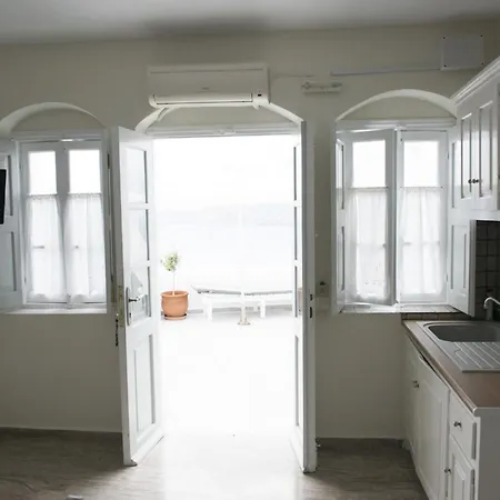 Captain John - Caldera & Sunset View Apartamento *