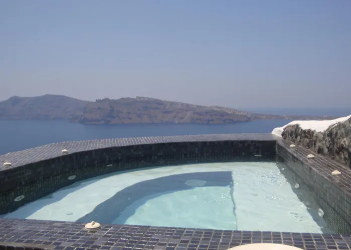 Captain John Oia Cave Houses - Sunset & Caldera Views