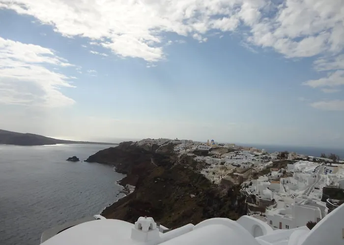 Captain John Oia Cave Houses - Sunset & Caldera Views