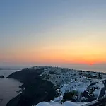 Captain John Oia Cave Houses - Sunset & Caldera Retreat Lejlighed