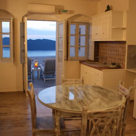 Apartment Captain John Oia-caldera,sunset & Volvano View Ia