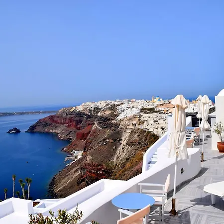 Captain John Oia-caldera,sunset & Volvano View Apartment *